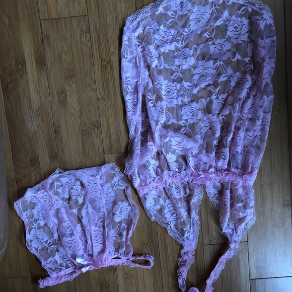 Lingerie - Picture 6 of 11